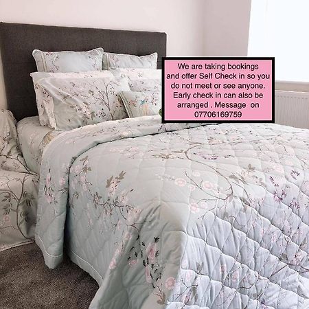 Flat 1 - Entire Modern Studio With En-Suite And Free Parking Close To Qmc, City Centre & Notts Uni Nottingham Bagian luar foto