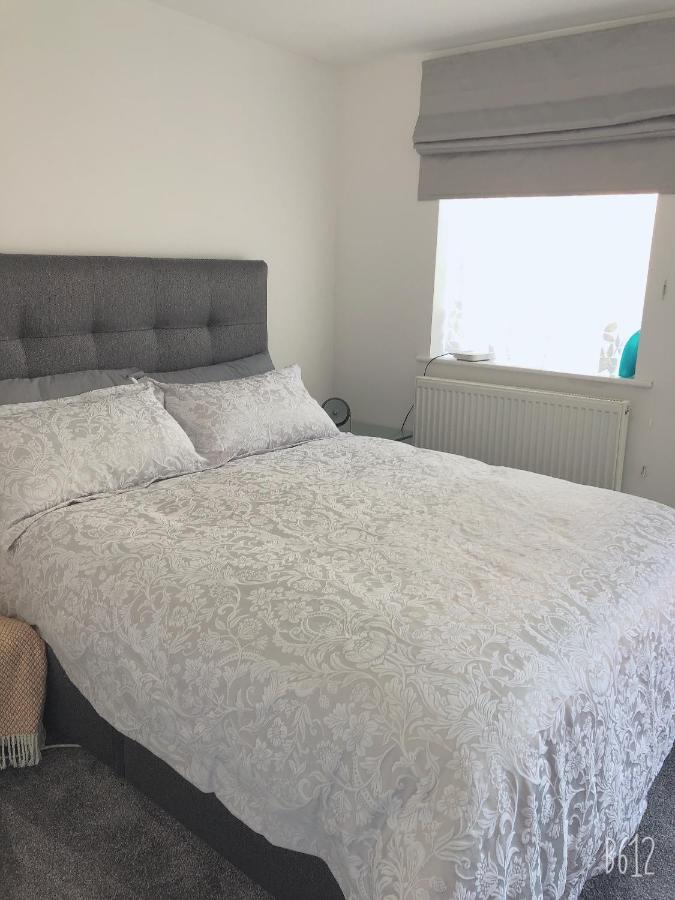 Flat 1 - Entire Modern Studio With En-Suite And Free Parking Close To Qmc, City Centre & Notts Uni Nottingham Bagian luar foto