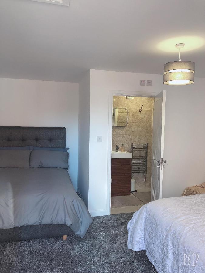 Flat 1 - Entire Modern Studio With En-Suite And Free Parking Close To Qmc, City Centre & Notts Uni Nottingham Bagian luar foto