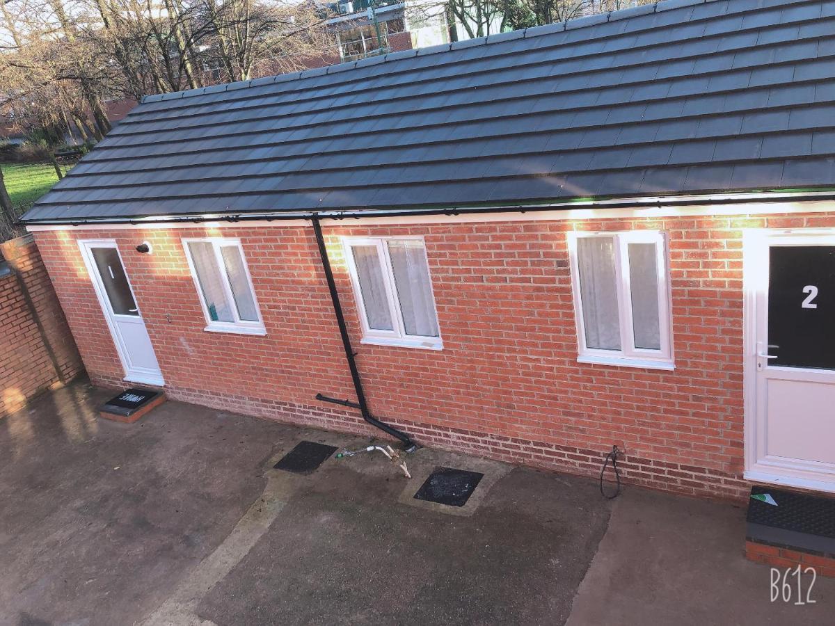 Flat 1 - Entire Modern Studio With En-Suite And Free Parking Close To Qmc, City Centre & Notts Uni Nottingham Bagian luar foto